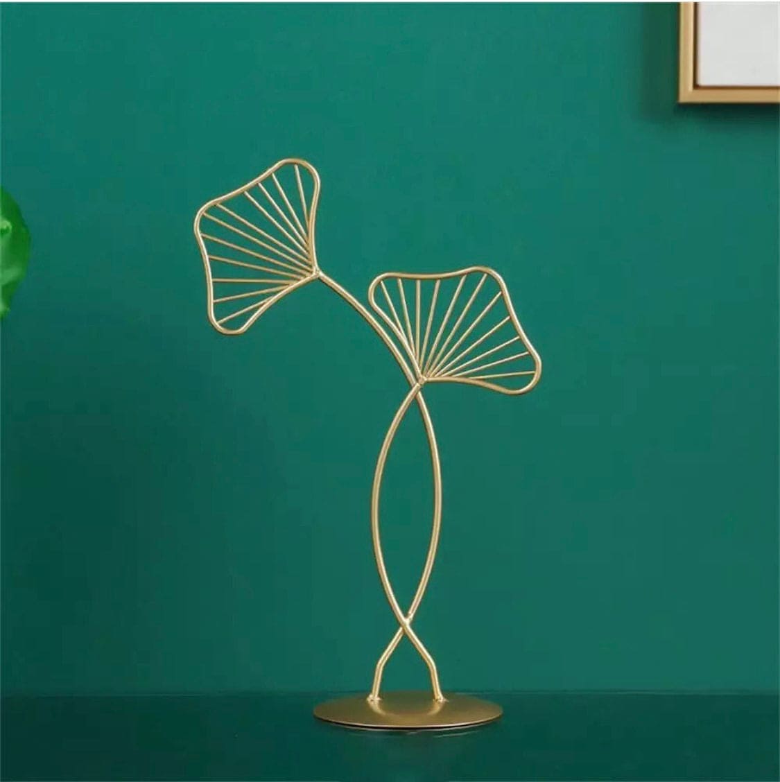 Golden Leaves Ornament Wrought, Gingko Biloba Figurines Sculpture, Wedding Decor Golden Leaves Ornament Wrought, Gingko Biloba Figurines Sculpture, Wedding Decor